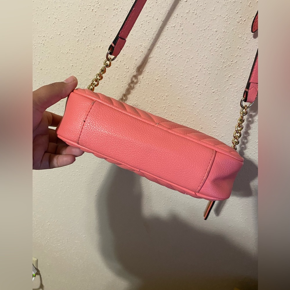 Crossbody - Picture 5 of 6
